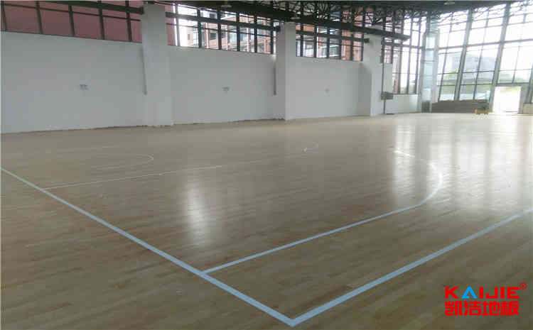 武汉篮球地板一般多少钱
