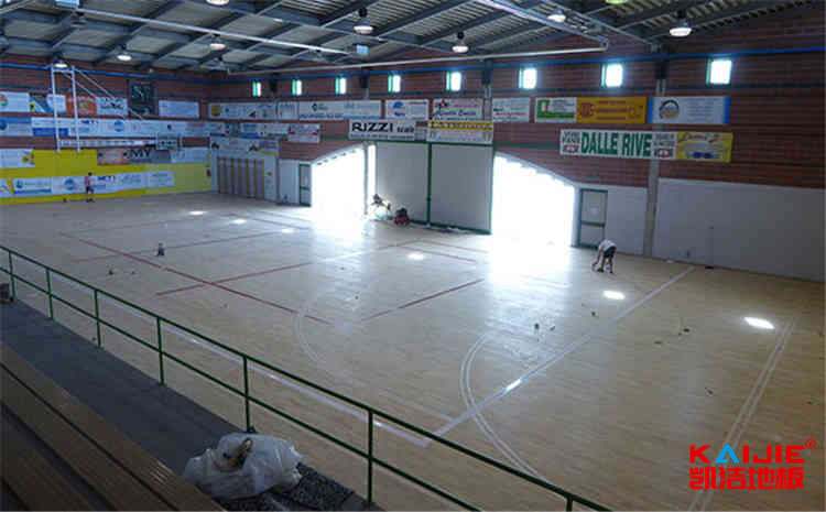 体育馆木地板的材质、结构和用途